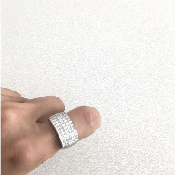 LADIES PLATINUM DIAMOND RING - Picture 10 of 12